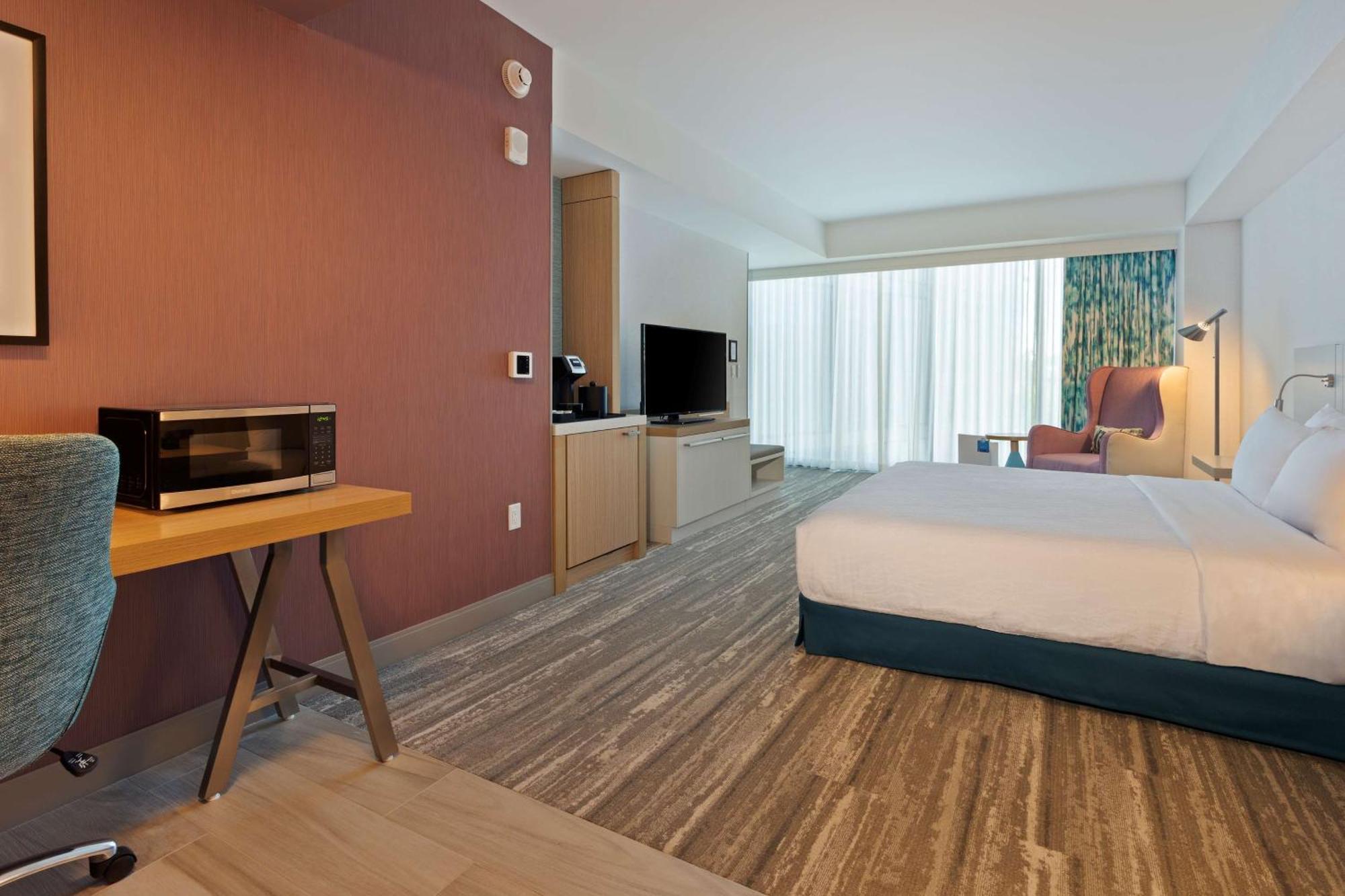 Hilton Garden Inn Boston Brookline, Ma Exterior photo