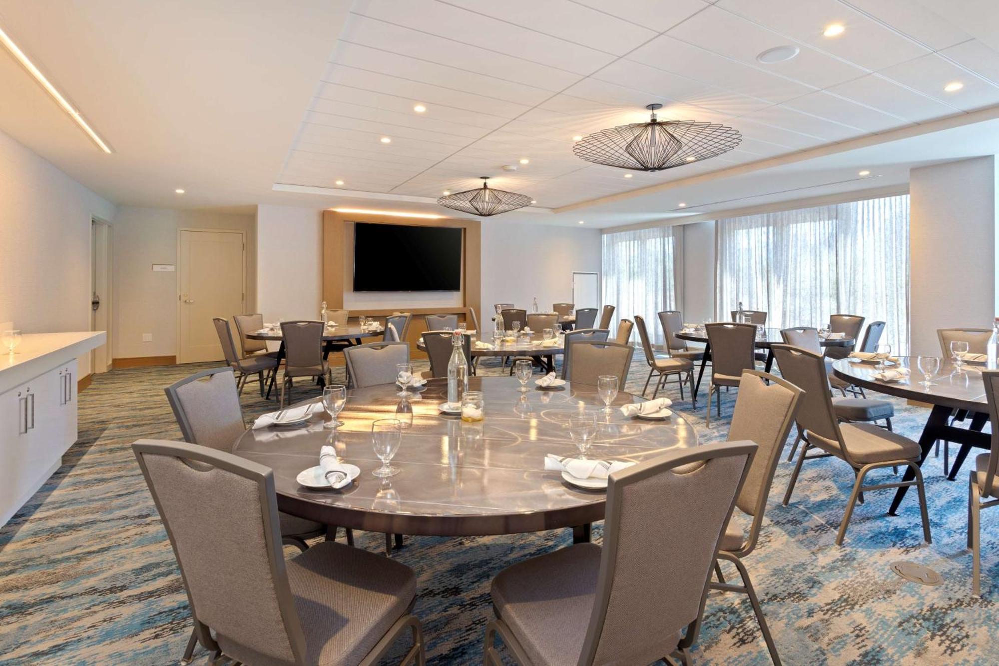 Hilton Garden Inn Boston Brookline, Ma Exterior photo
